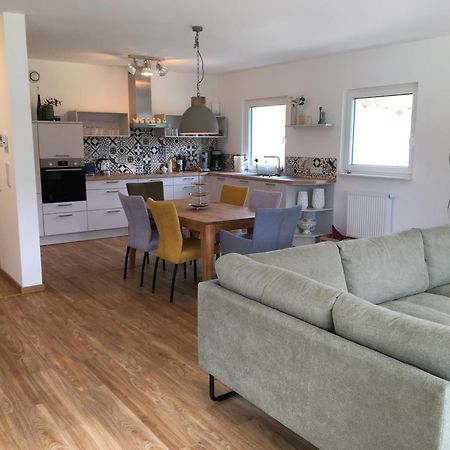 Neu - Premium-Ferienhaus Mosel-Sonne 트라벤트라바흐 외부 사진