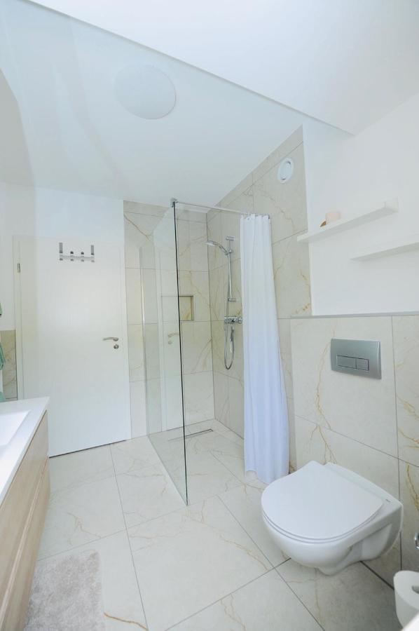 Neu - Premium-Ferienhaus Mosel-Sonne 트라벤트라바흐 외부 사진