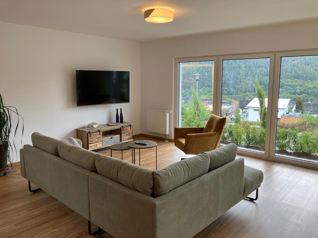 Neu - Premium-Ferienhaus Mosel-Sonne 트라벤트라바흐 외부 사진